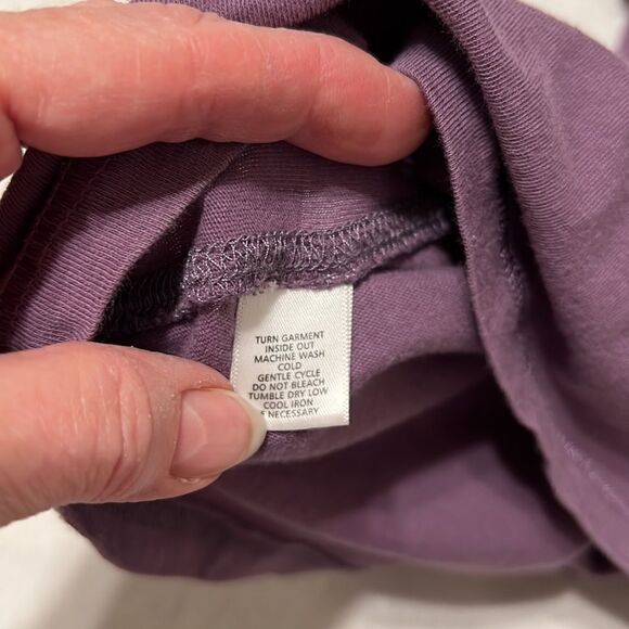 Loft szS pretty purple cap sleeve flower detail and decorative stitching EUC - Picture 5 of 8